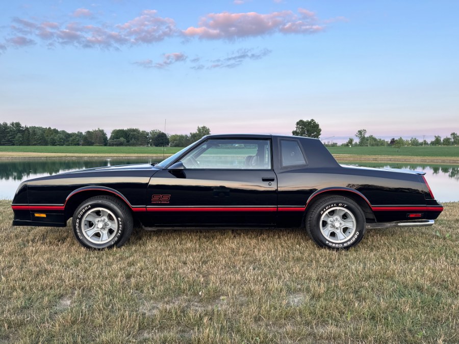 chevrolet monte carlo 1988 1G1GZ11G7JP126976 image chevrolet monte carlo 1988 1G1GZ11G7JP126976 image